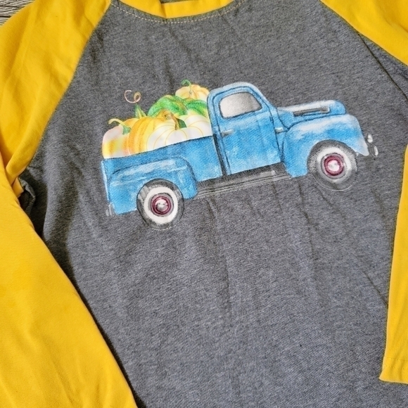 Pumpkin Patch Long-Sleeve Raglan Antique Truck Top Boutique NWT - Picture 5 of 5